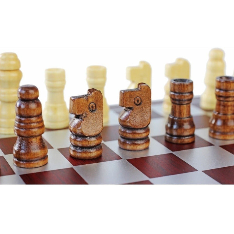 Set De Juego Ajedrez Con Accesorios Vino Sacacorchos