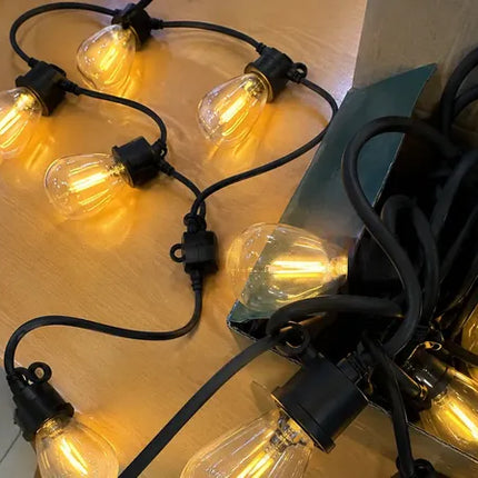 Guirnalda De Luces 10 Ampolletas Led 220v Negro